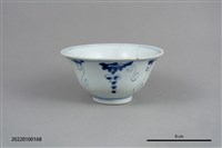 藏品(青花簡筆花草紋碗)的圖片